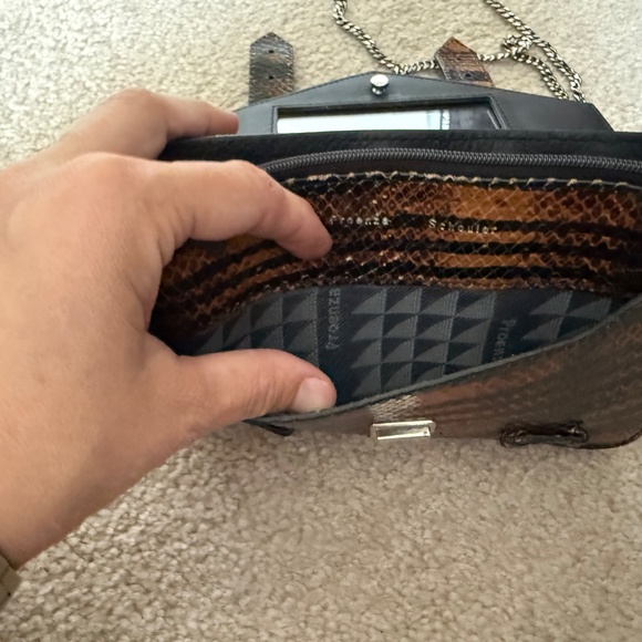 Wallet on a chain - Picture 2 of 5